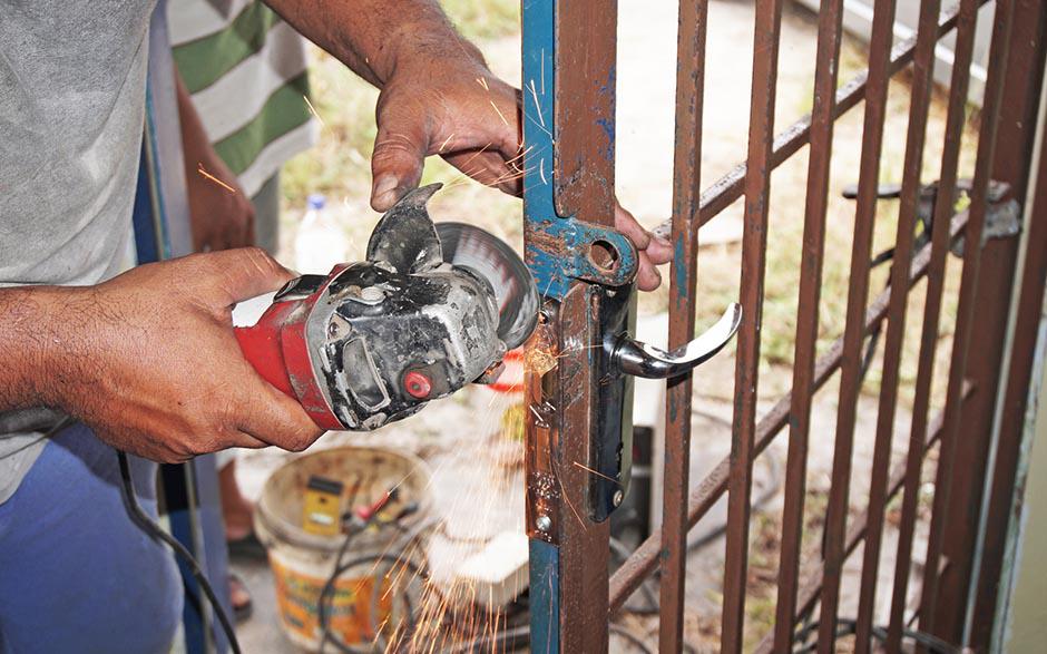 artisan serrurier pas cher Corbreuse